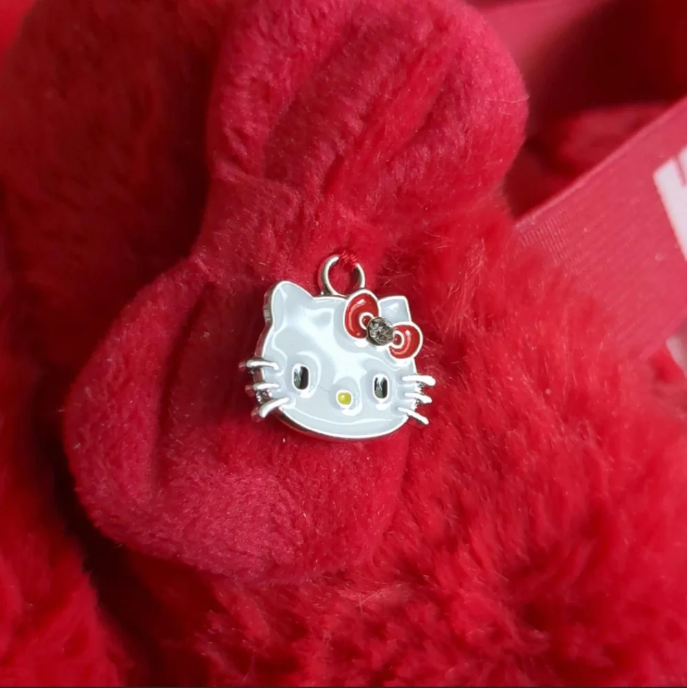 🎀 ✨RARE✨ Hello Kitty x Forever 21 Red Faux Fur Platforms New M - Picture 6 of 7